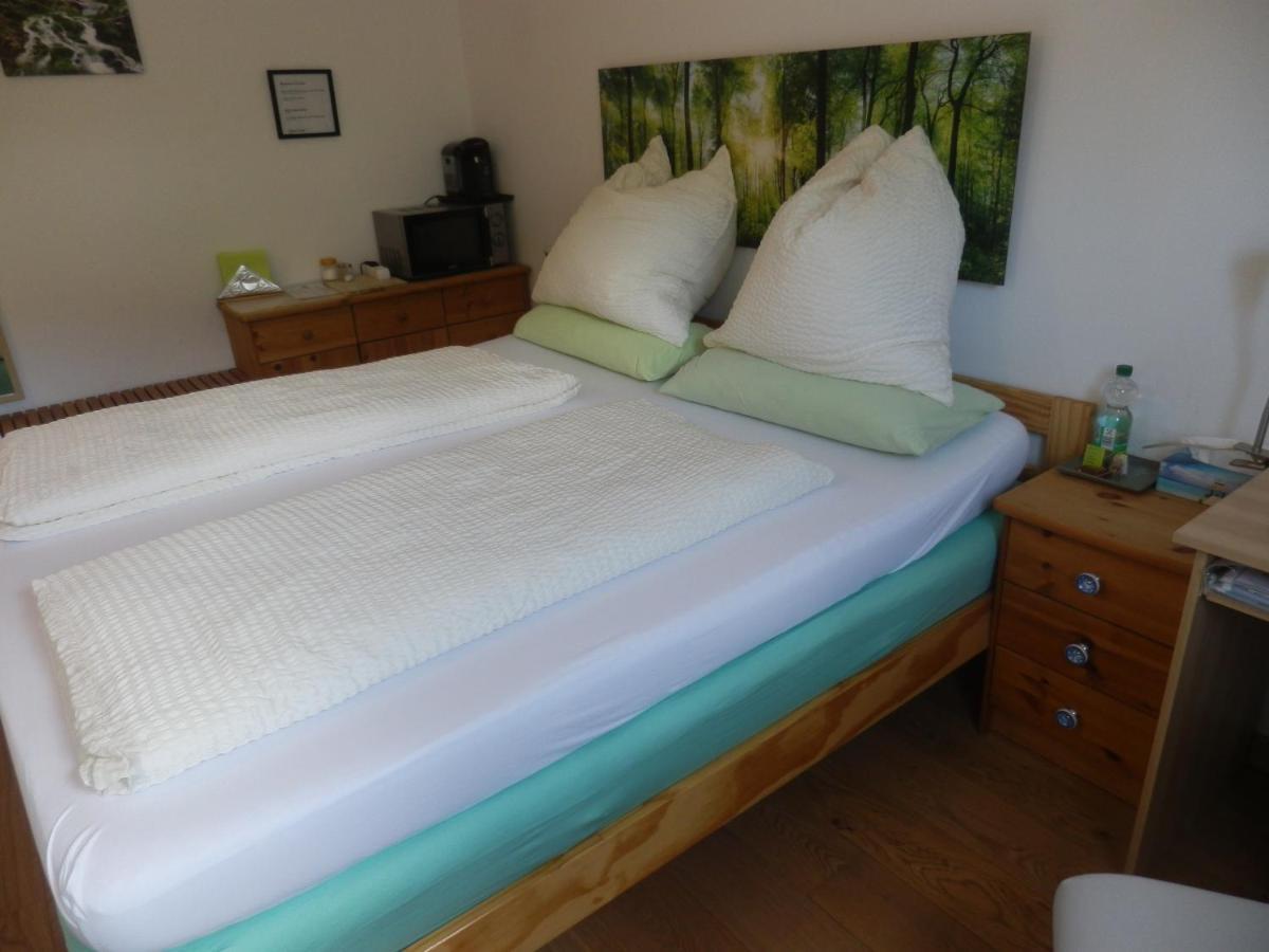 Bed & Breakfast Енген Екстериор снимка